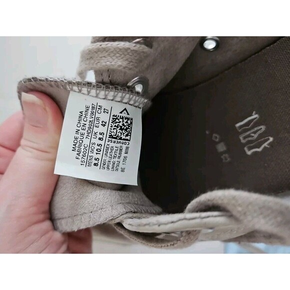 Size 8.5 - Converse Chuck Taylor All Star Ox Beige - 157602C Women's 10.5 Nubuck - Picture 5 of 11